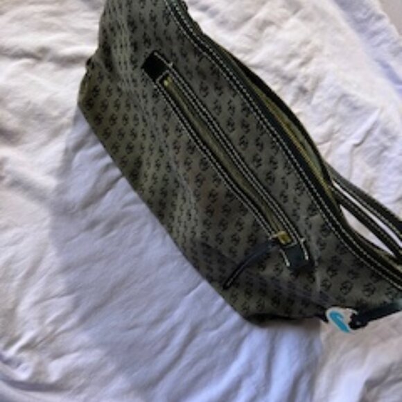 Dooney & Bourke Handbags - Classic Dooney & Bourke (Black / Silver)